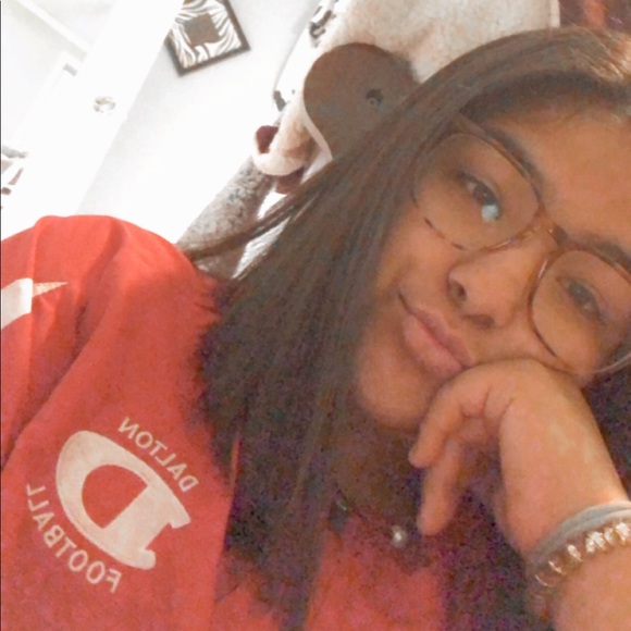 Meet your Posher, Atzhiry - Picture 1 of 1